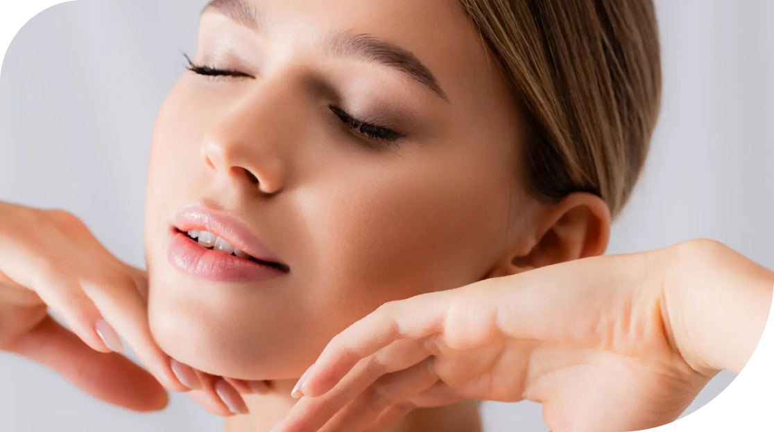 Moon Beauty Clinic 顔の脂肪吸引